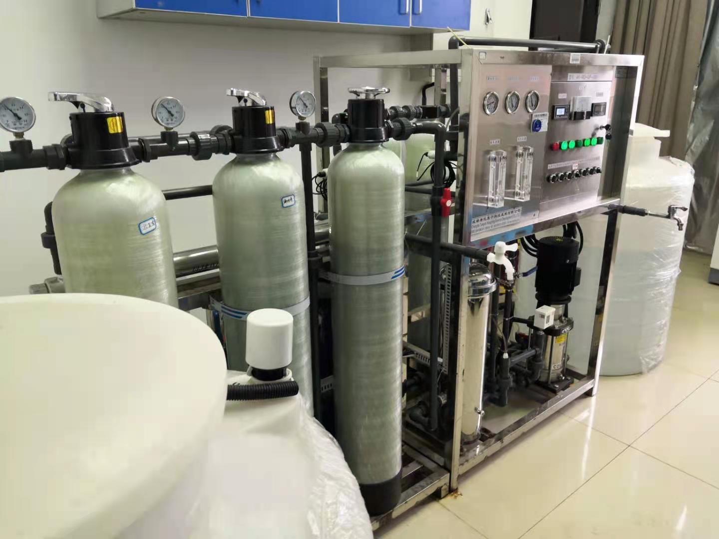 2008年大亞灣核電安裝的艾柯AK系列純水系統(tǒng)(1000L/H)維護完畢插圖6 2008年大亞灣核電安裝的艾柯AK系列純水系統(tǒng)(1000L/H)維護完畢插圖6